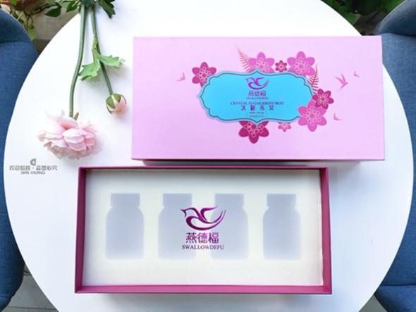 人性化设计增强礼品包装盒设计的用户体验。